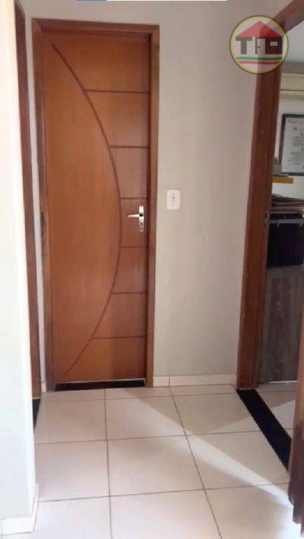 Apartamento à venda com 2 quartos, 66m² - Foto 8