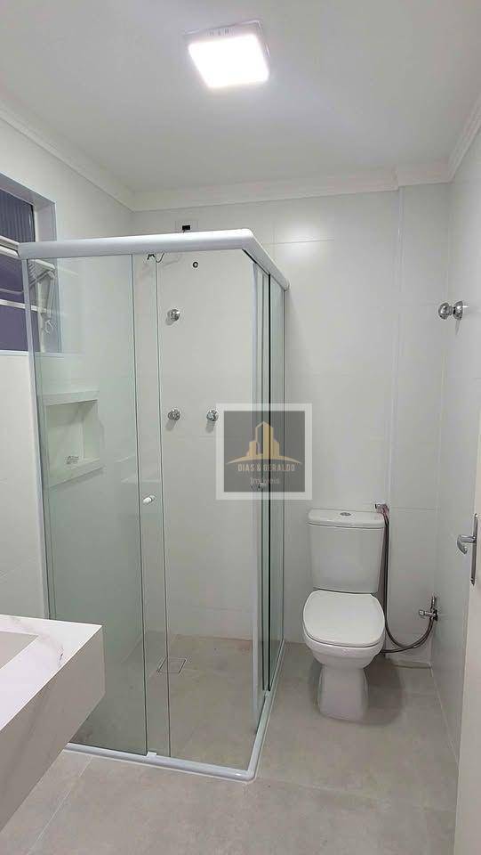 Casa à venda com 2 quartos, 80m² - Foto 8