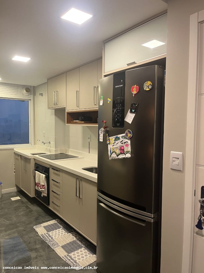 Apartamento à venda com 2 quartos, 64m² - Foto 4