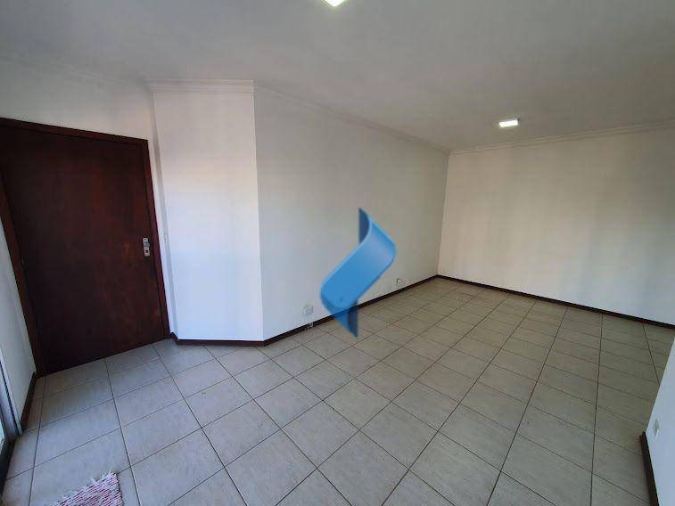 Apartamento à venda e aluguel com 3 quartos, 135m² - Foto 4