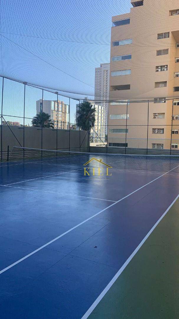 Apartamento para alugar com 3 quartos, 214m² - Foto 25