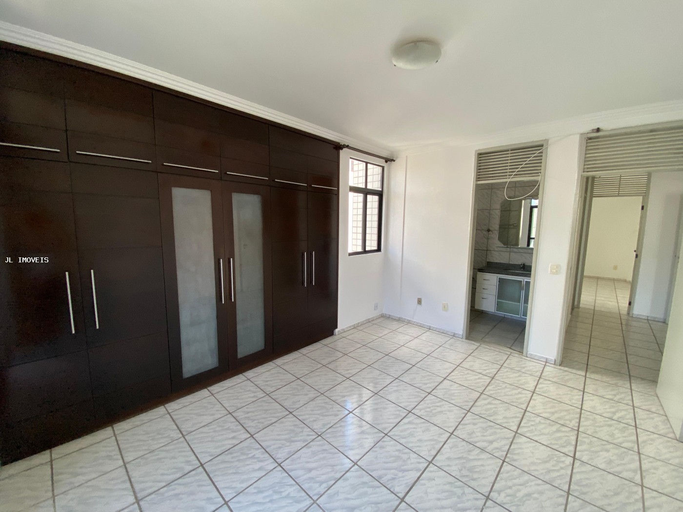 Apartamento à venda com 3 quartos, 200m² - Foto 7
