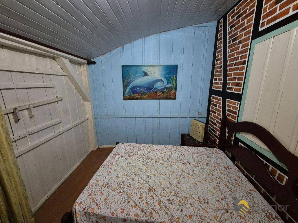 Sítio à venda com 3 quartos, 200m² - Foto 18