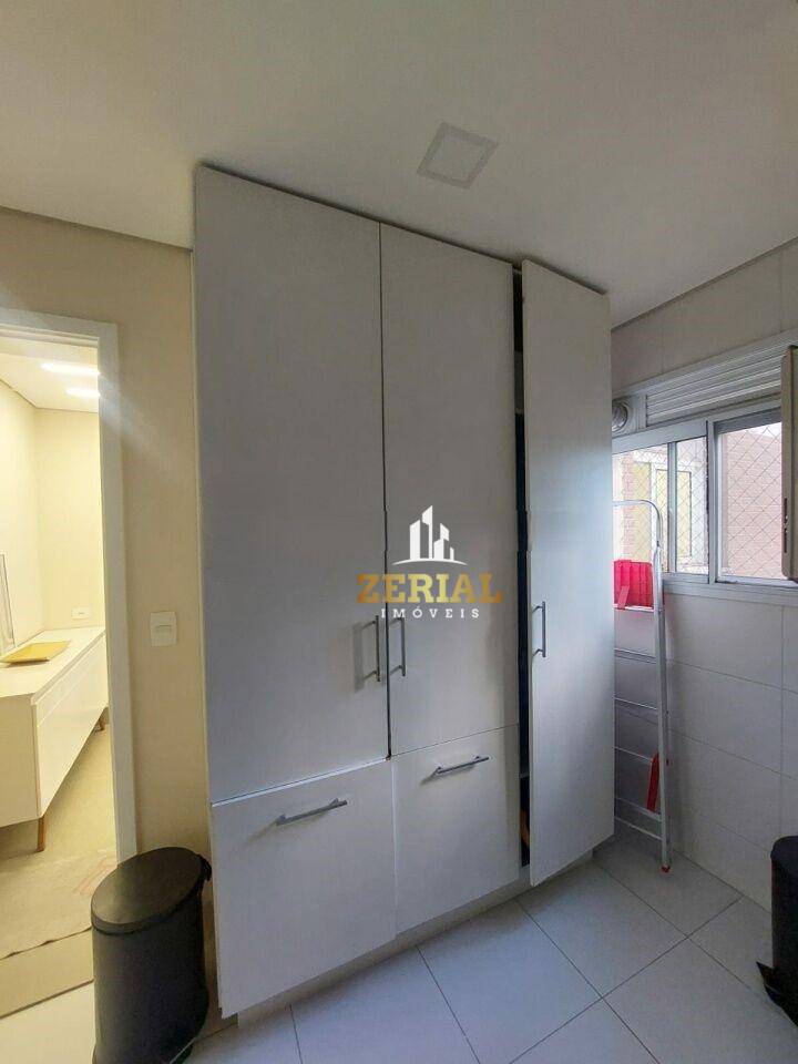 Apartamento para alugar com 3 quartos, 135m² - Foto 16