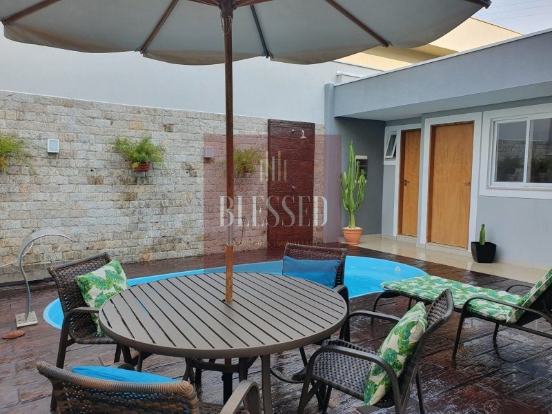 Sobrado à venda com 4 quartos, 236m² - Foto 4