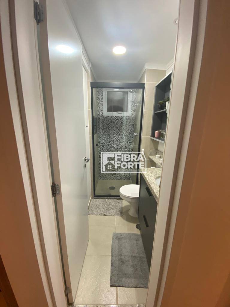 Apartamento à venda com 3 quartos, 76m² - Foto 22