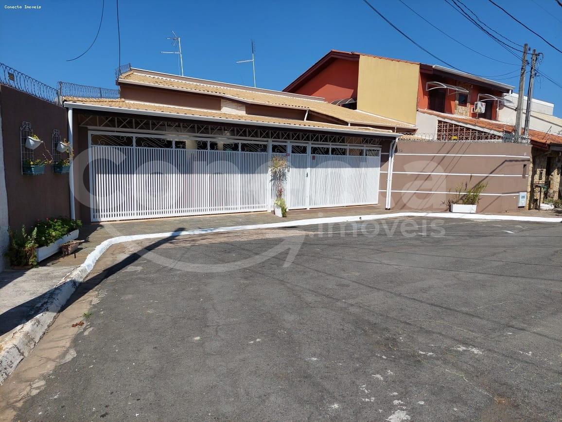 Casa à venda com 3 quartos, 202m² - Foto 3