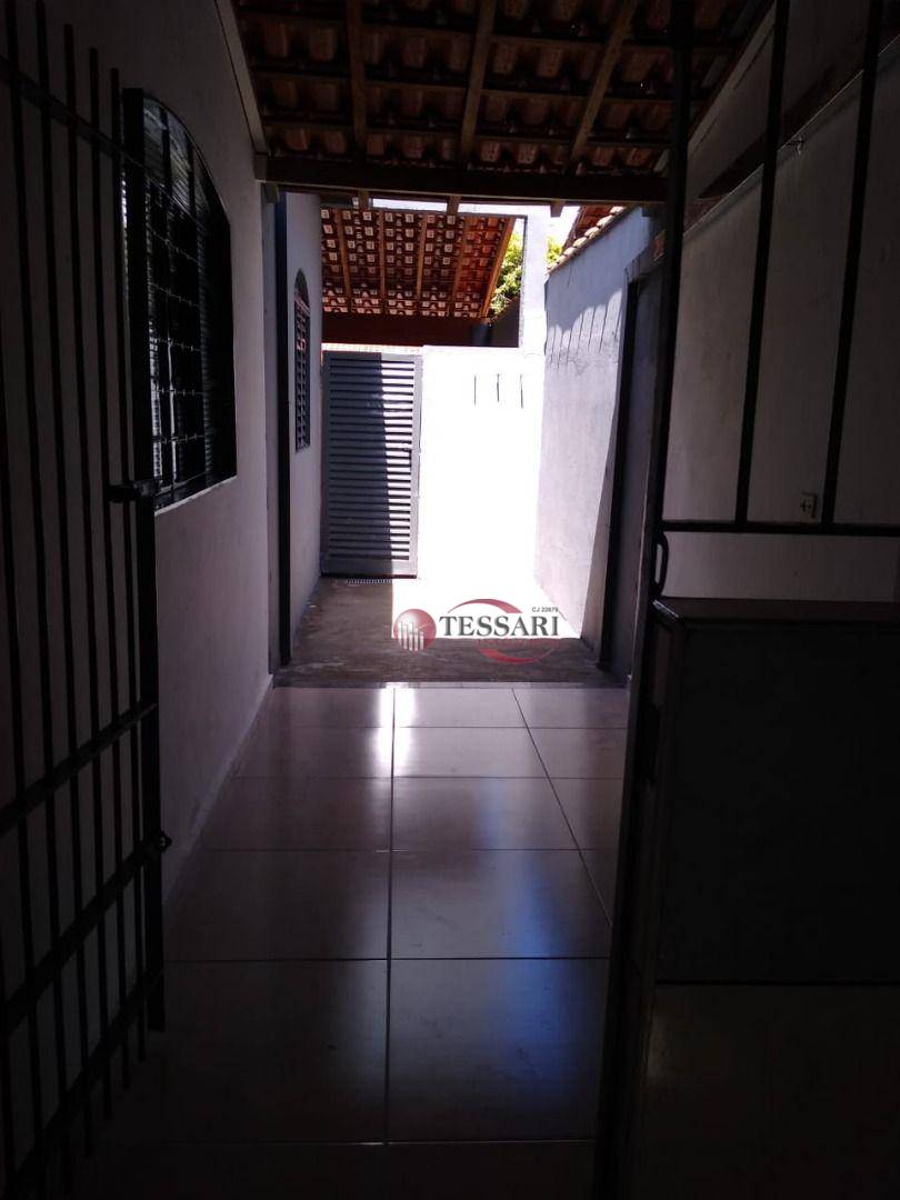 Casa para alugar com 3 quartos, 100m² - Foto 13