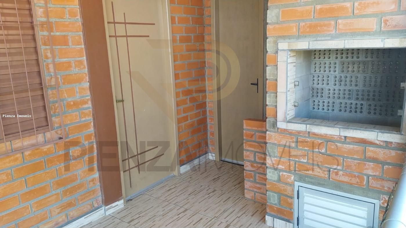 Casa à venda com 6 quartos, 200m² - Foto 14