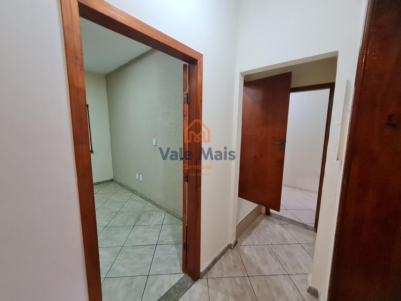 Casa para alugar com 4 quartos, 165m² - Foto 11