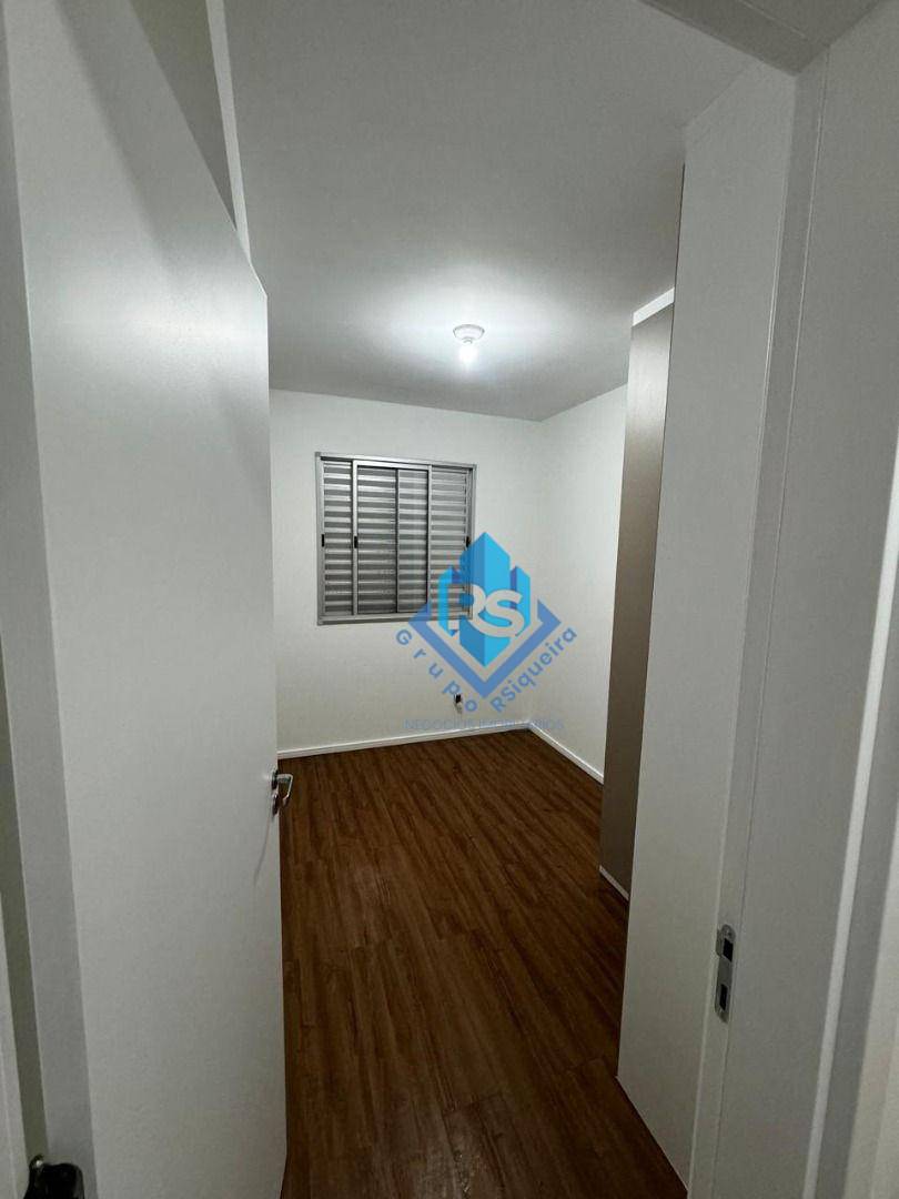 Apartamento à venda e aluguel com 2 quartos, 50m² - Foto 31