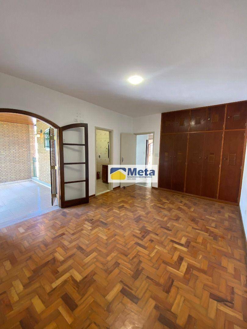 Casa à venda e aluguel com 3 quartos, 253m² - Foto 14