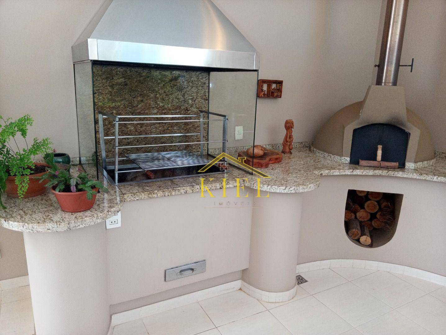 Casa para alugar com 4 quartos, 489m² - Foto 47