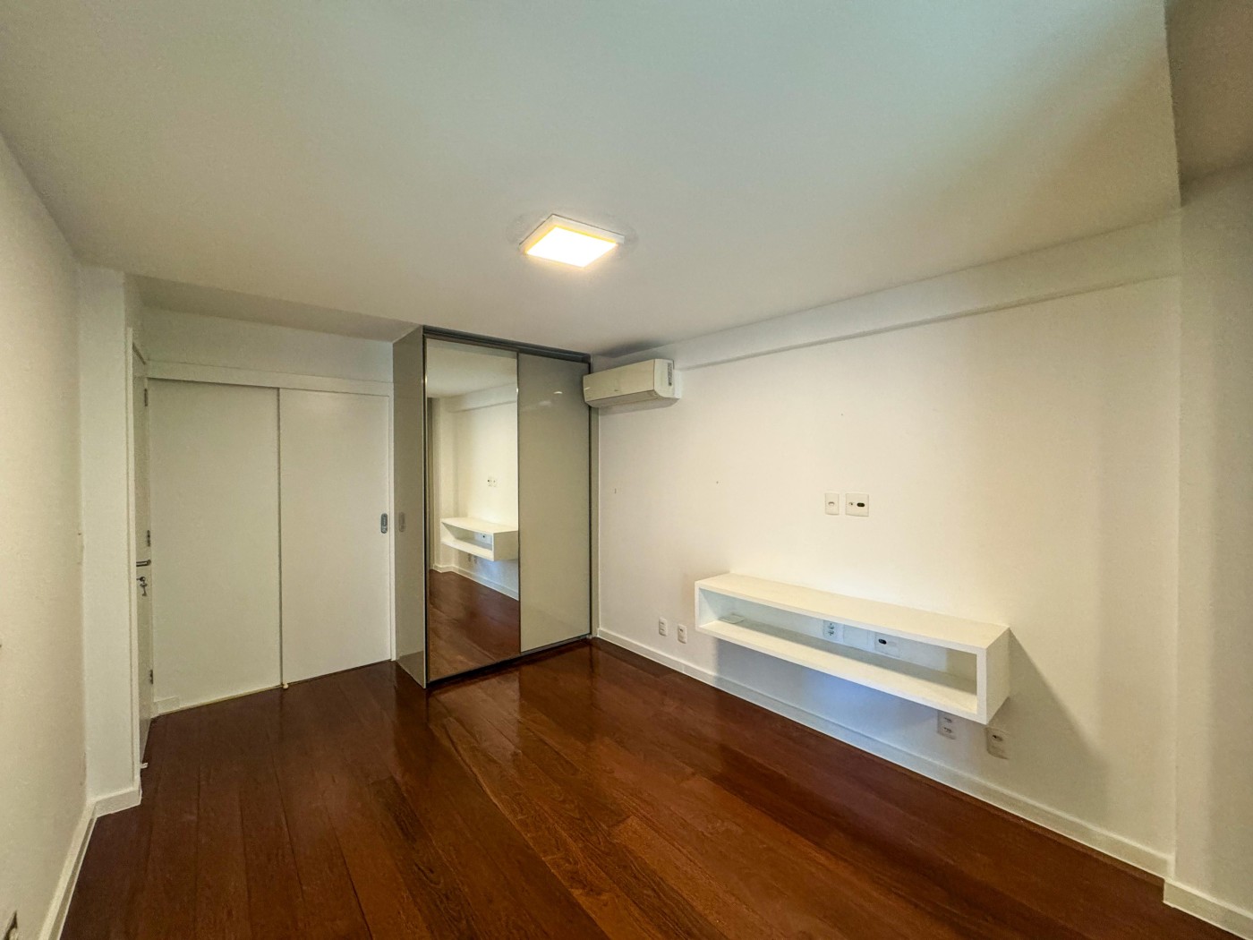 Apartamento à venda com 3 quartos, 199m² - Foto 38