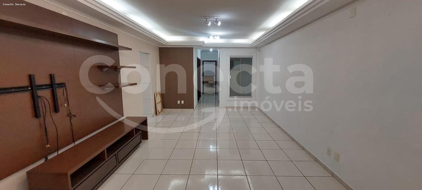 Casa à venda com 3 quartos, 202m² - Foto 10