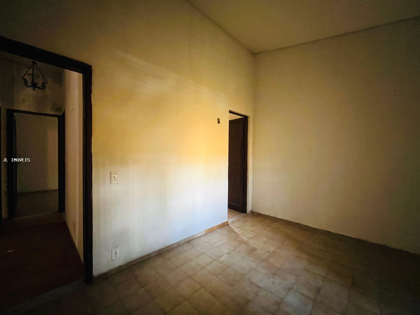Loja-Salão para alugar com 4 quartos, 240m² - Foto 9