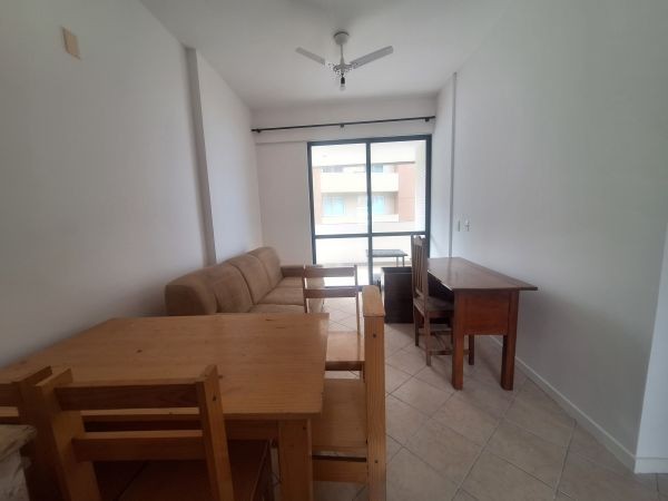 Apartamento para alugar com 2 quartos, 90m² - Foto 4