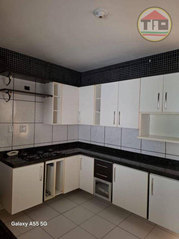 Apartamento à venda com 3 quartos, 130m² - Foto 3