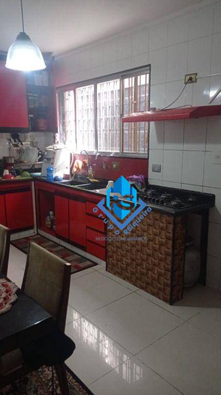 Sobrado para alugar com 2 quartos, 190m² - Foto 9