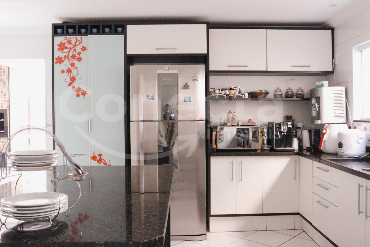 Casa de Condomínio à venda com 3 quartos, 310m² - Foto 11