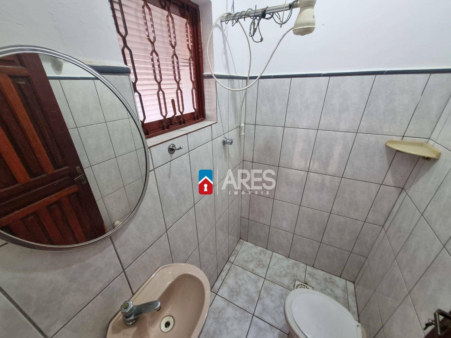 Casa para alugar com 3 quartos, 190m² - Foto 28