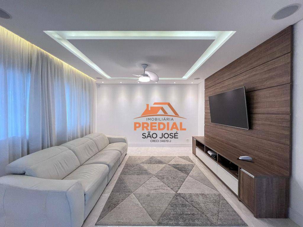 Casa de Condomínio à venda com 4 quartos, 415m² - Foto 5