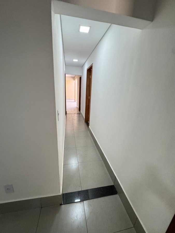 Casa à venda com 3 quartos, 193m² - Foto 7