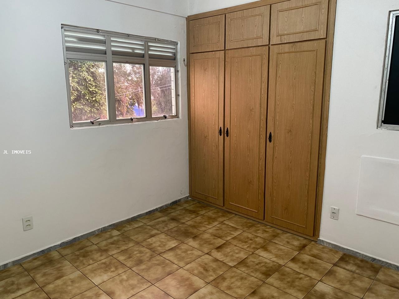 Apartamento à venda com 3 quartos, 107m² - Foto 9