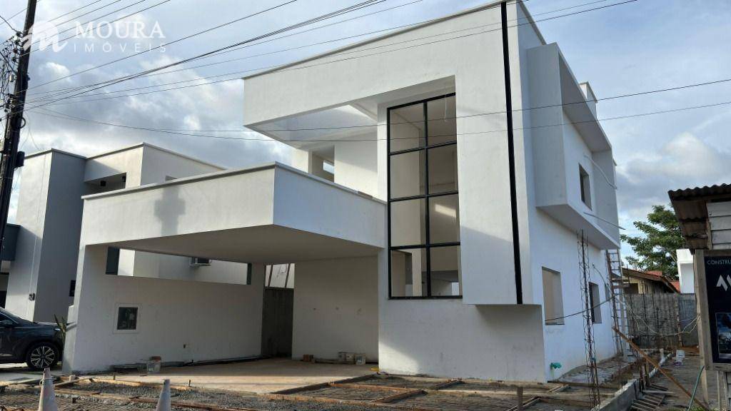 Casa de Condomínio à venda com 3 quartos, 230m² - Foto 1