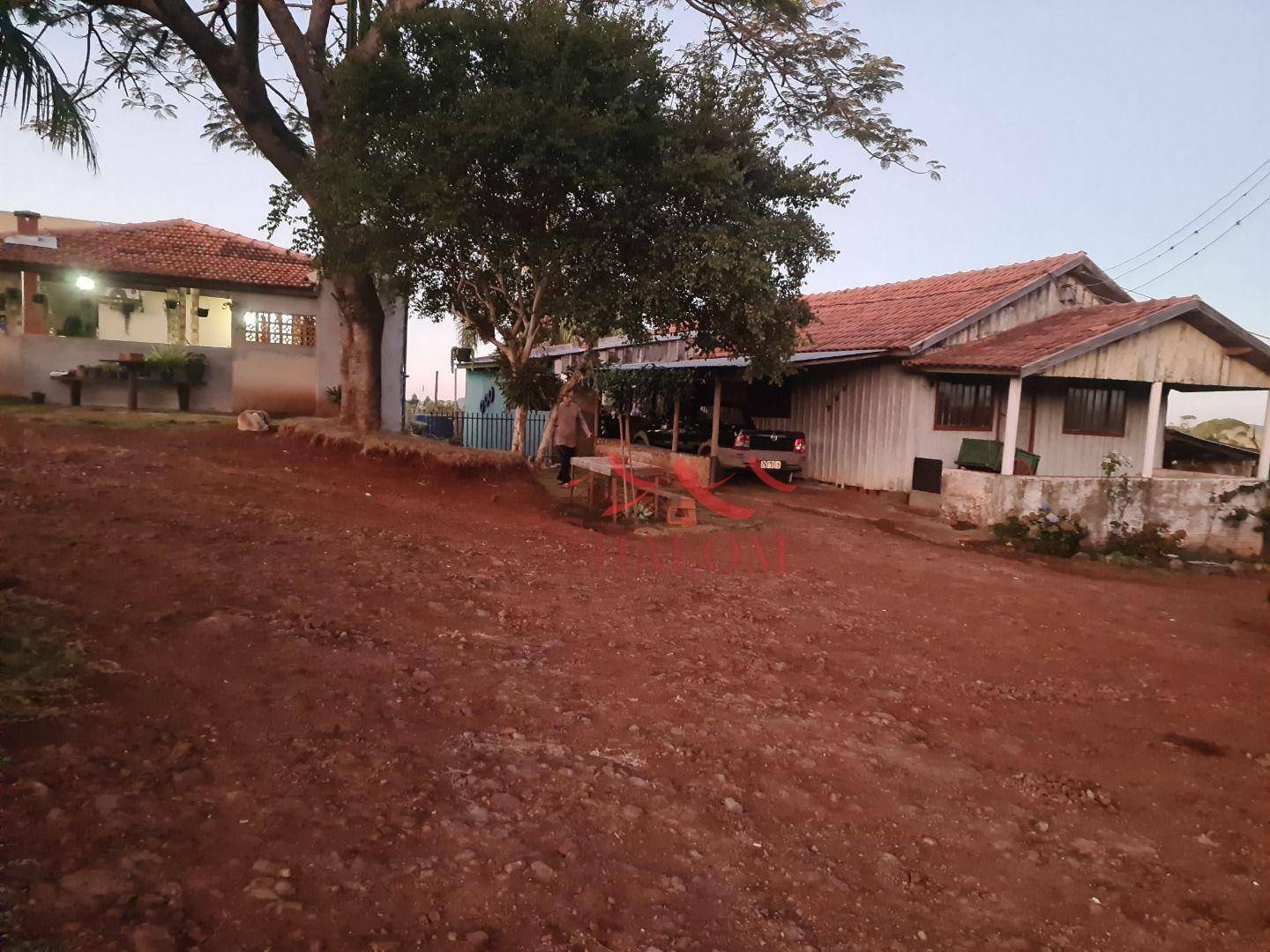 Chácara à venda com 4 quartos, 300m² - Foto 8