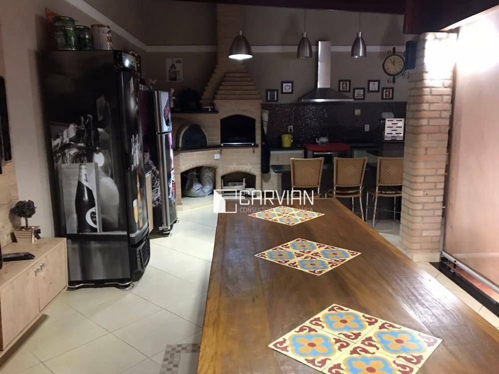 Casa à venda com 3 quartos, 342m² - Foto 5