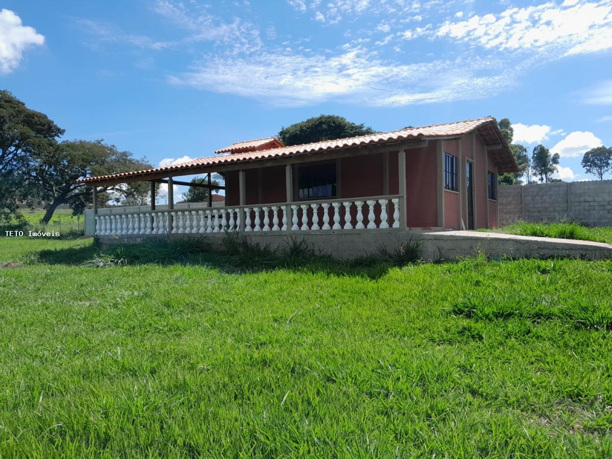 Chácara à venda com 2 quartos, 1341m² - Foto 3