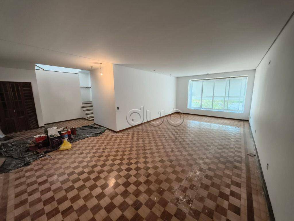 Casa para alugar com 4 quartos, 246m² - Foto 11