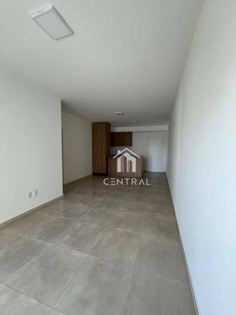 Apartamento para alugar com 3 quartos, 83m² - Foto 3