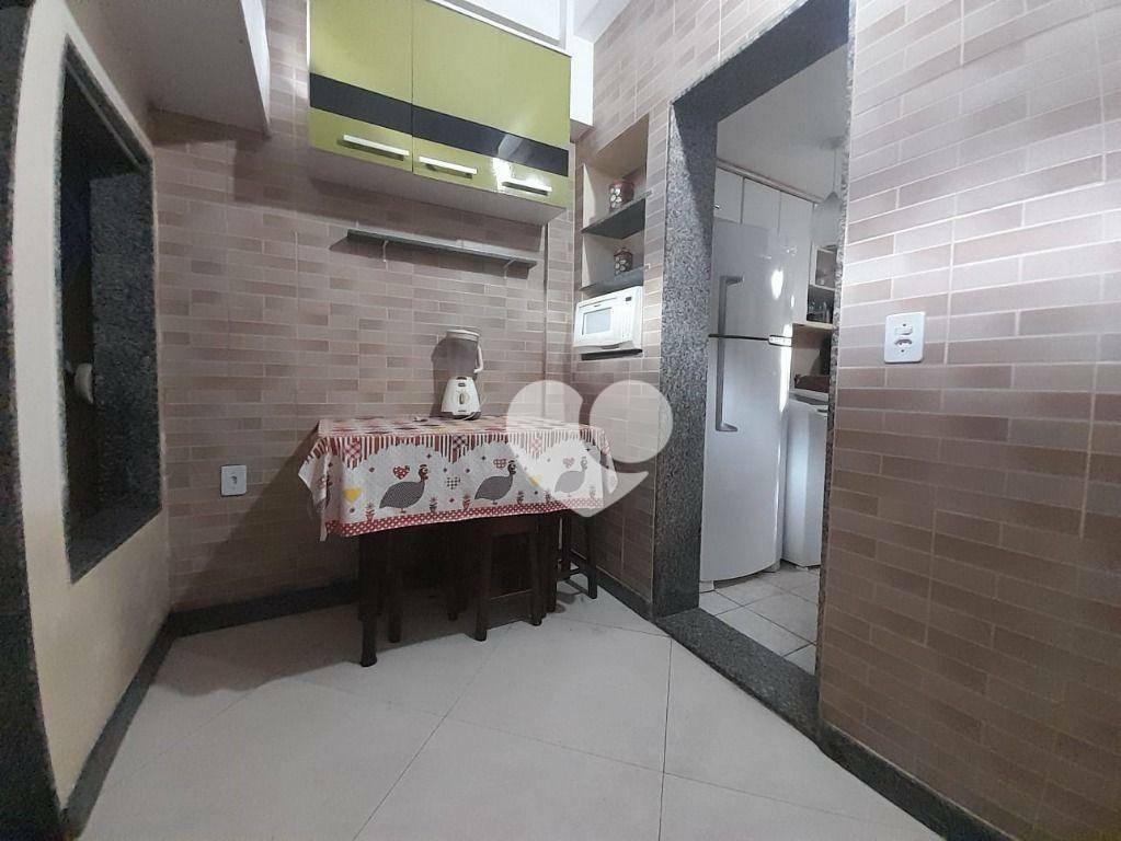 Casa à venda com 1 quarto, 75m² - Foto 6