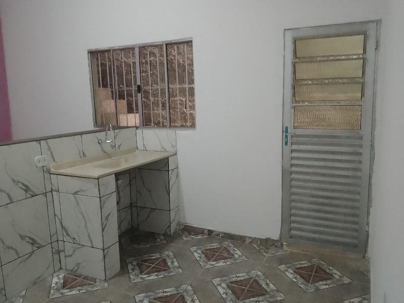Casa para alugar com 1 quarto, 50m² - Foto 15