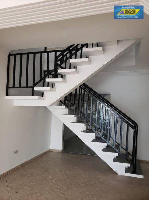 Casa para alugar com 4 quartos, 450m² - Foto 10