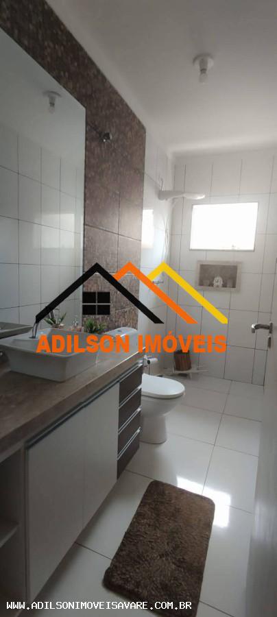 Casa à venda com 3 quartos, 250m² - Foto 12