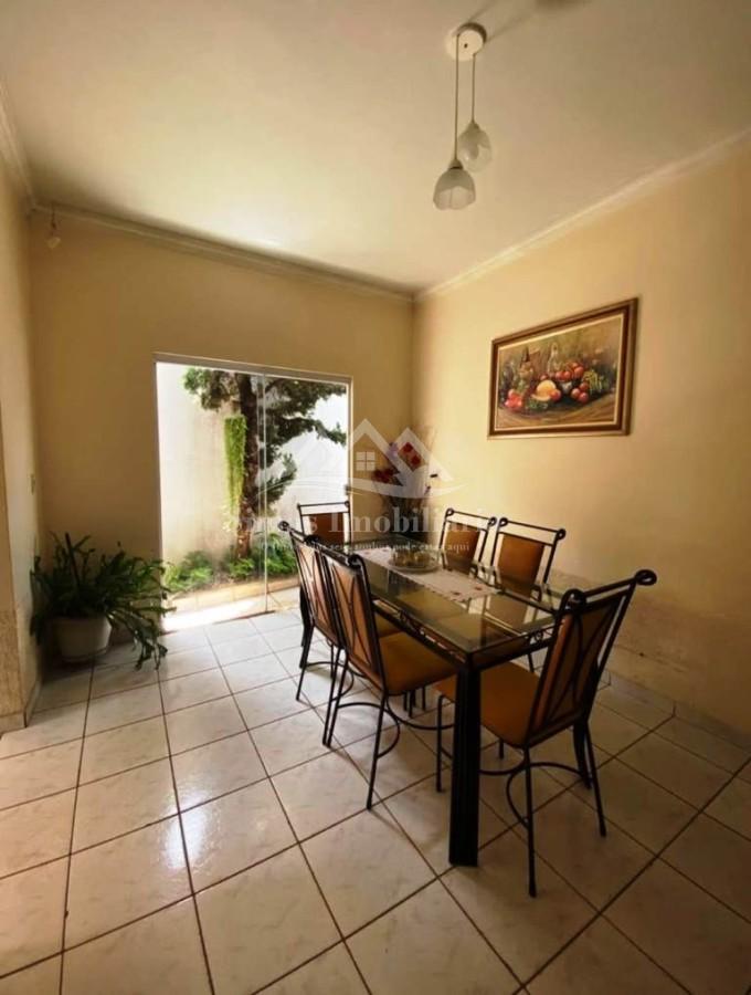 Casa à venda com 3 quartos, 275m² - Foto 2