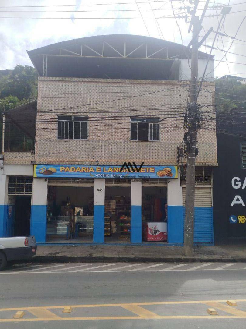 Casa à venda com 5 quartos, 350m² - Foto 1