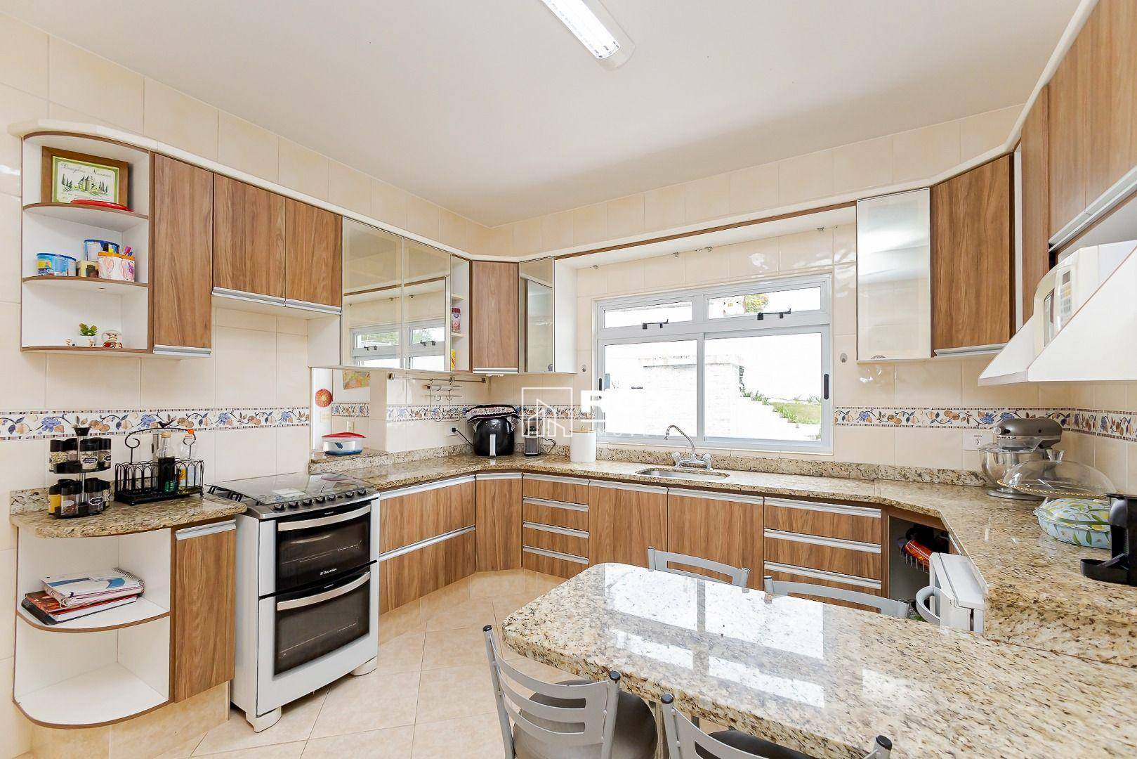 Casa de Condomínio para alugar com 3 quartos, 290m² - Foto 15