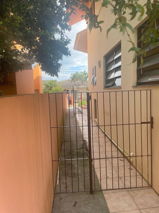 Casa de Condomínio para alugar com 4 quartos, 450m² - Foto 23