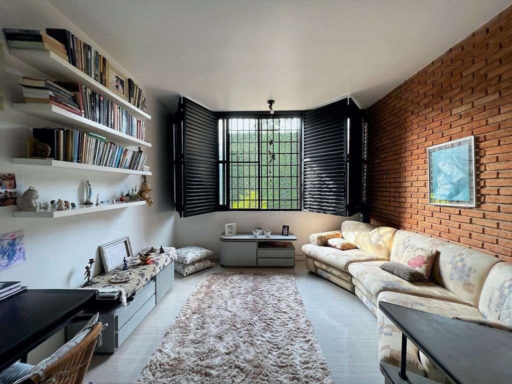 Casa à venda com 4 quartos, 640m² - Foto 18