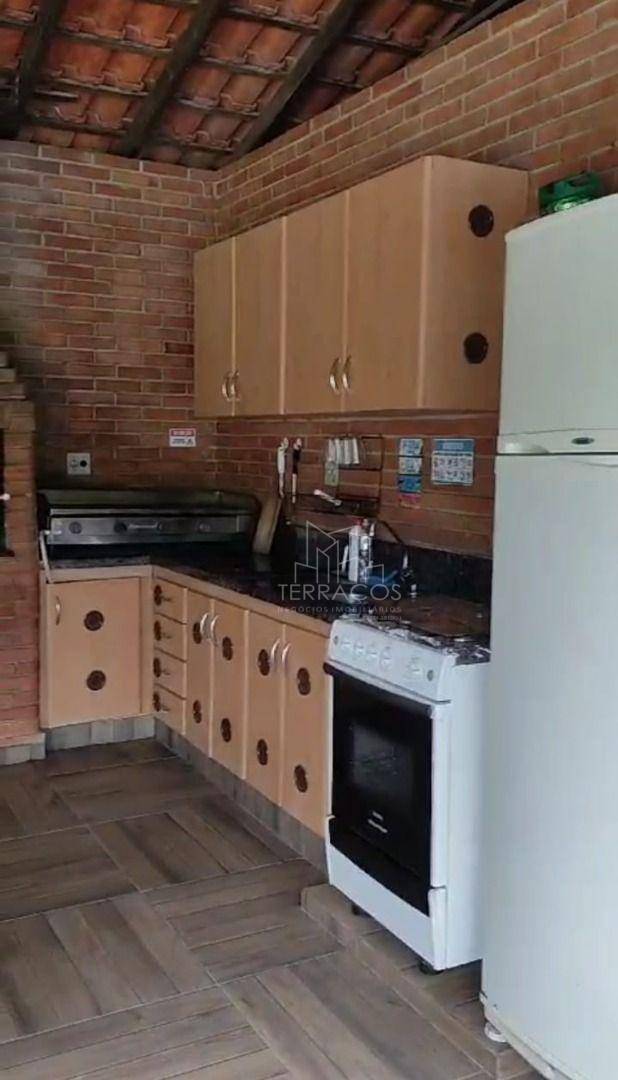 Chácara à venda com 4 quartos, 650m² - Foto 7