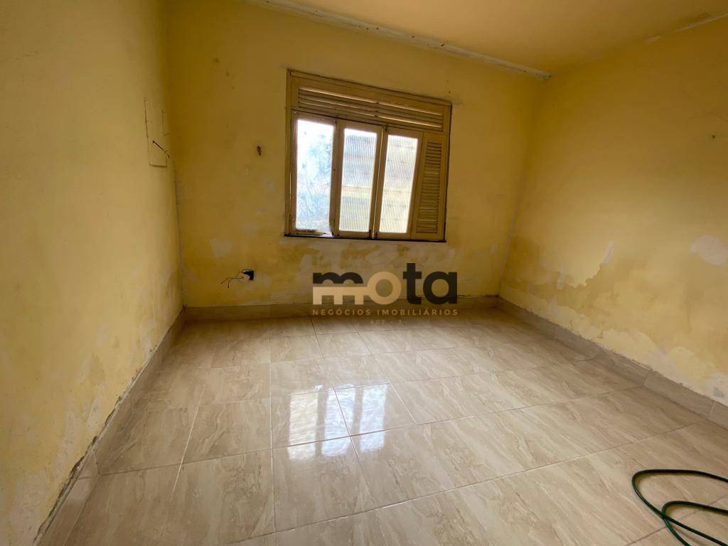 Casa à venda com 2 quartos, 90m² - Foto 12