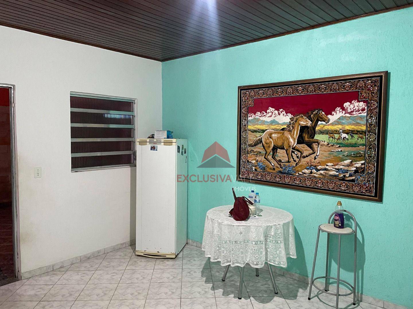 Casa à venda com 5 quartos, 203m² - Foto 11