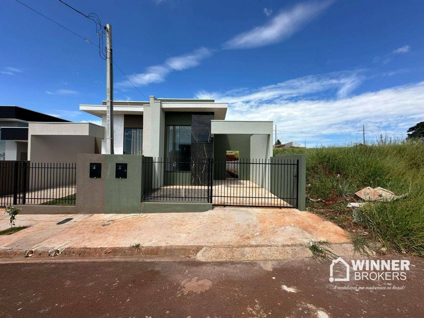 Casa à venda com 3 quartos, 69m² - Foto 2