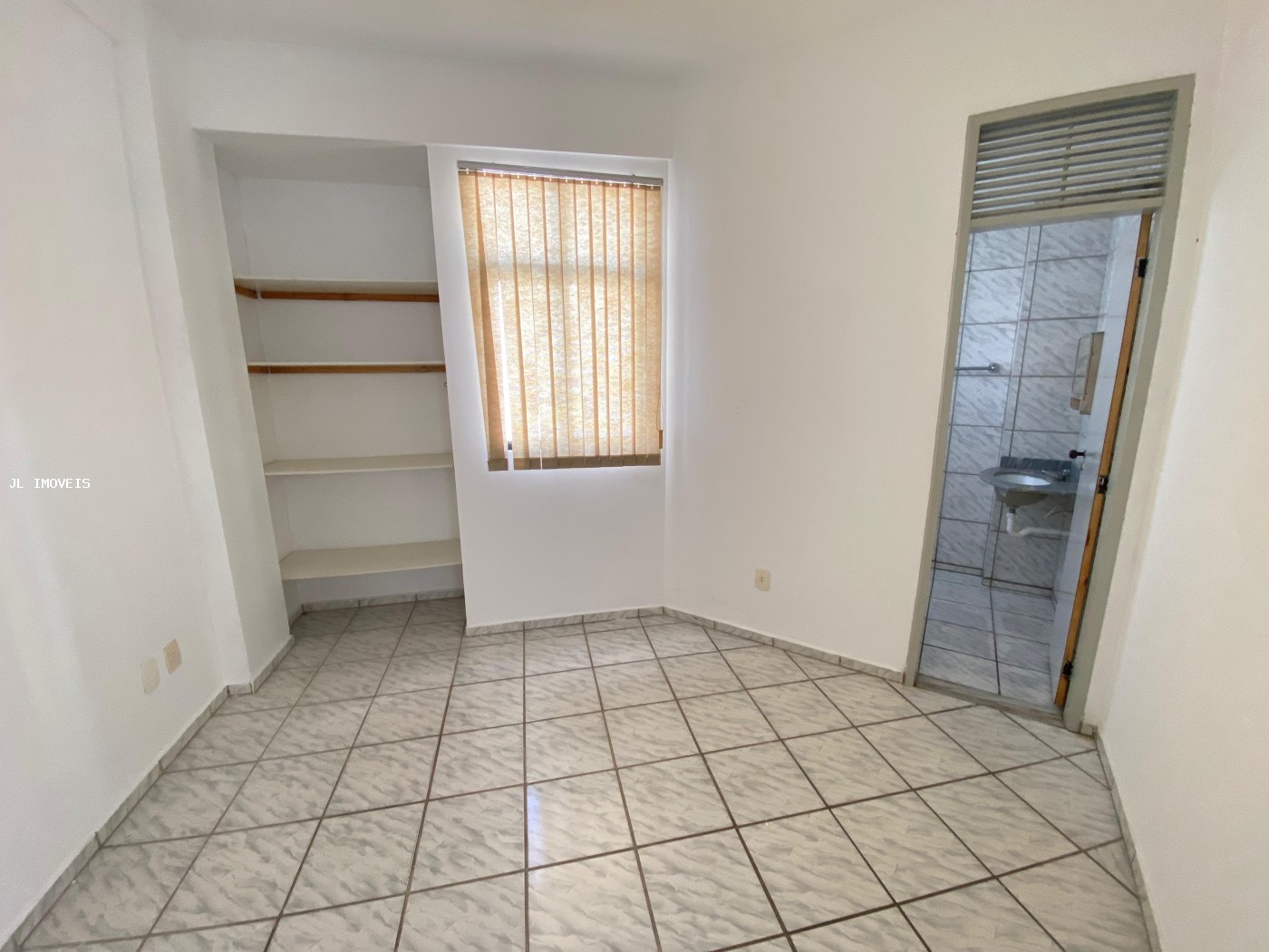 Apartamento à venda com 3 quartos, 200m² - Foto 15