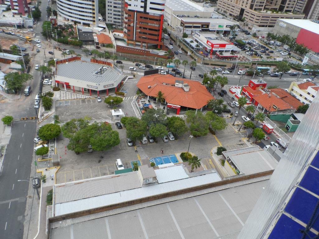 Apartamento à venda com 3 quartos, 240m² - Foto 29