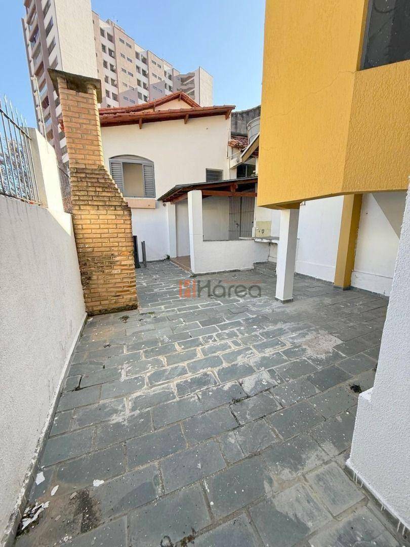 Sobrado à venda e aluguel com 5 quartos, 259m² - Foto 32